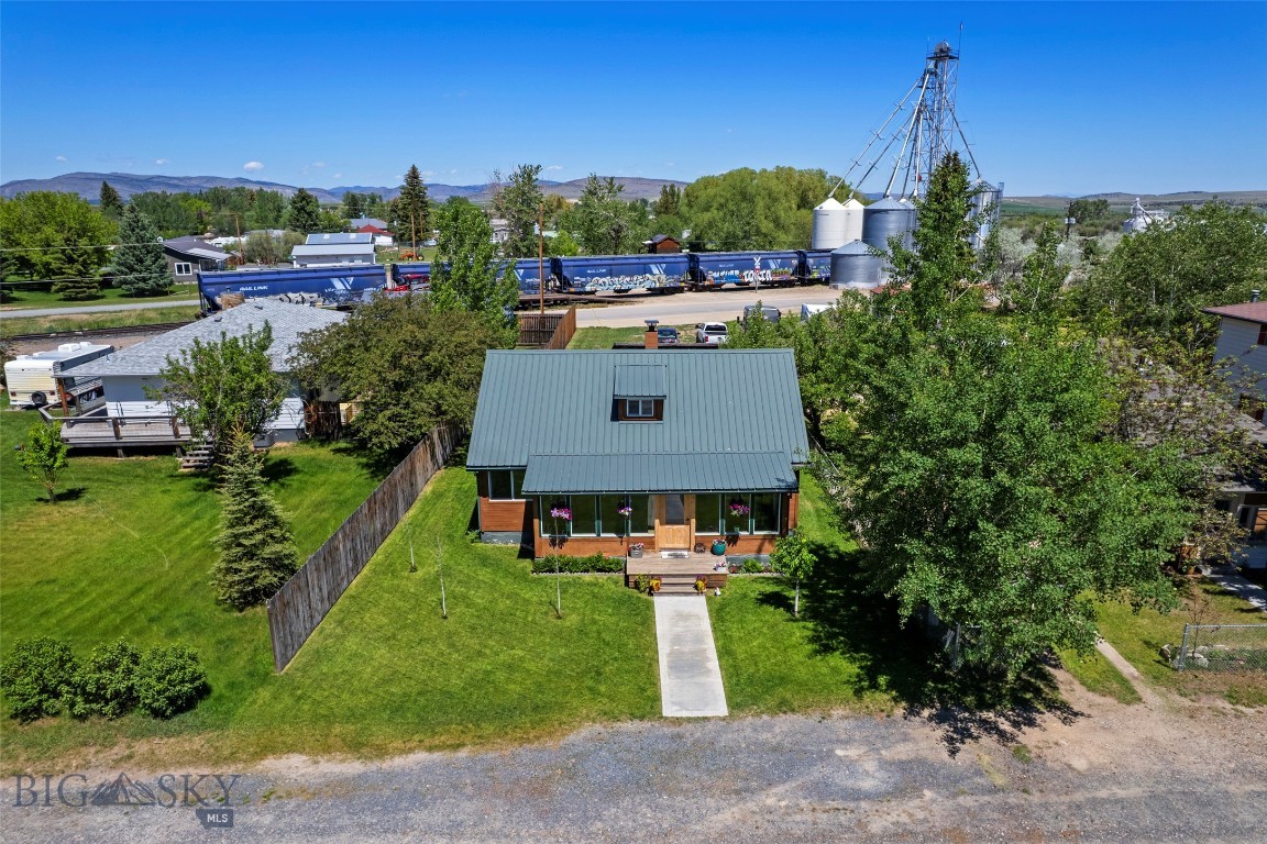 115 Center Property Photo 54
