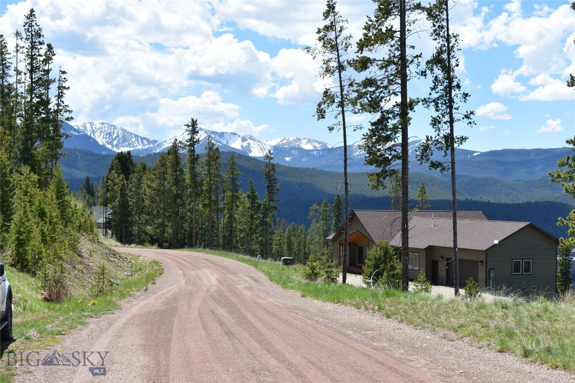 16 Mule Deer Lane Property Photo 10