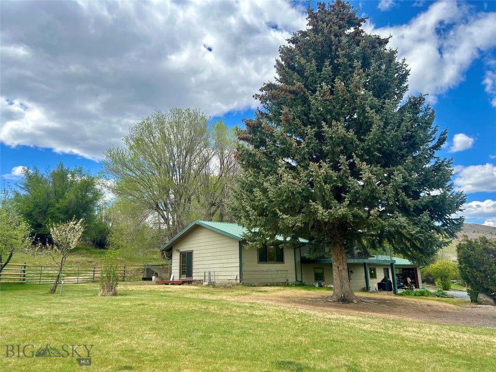 411368 Property Photo 15