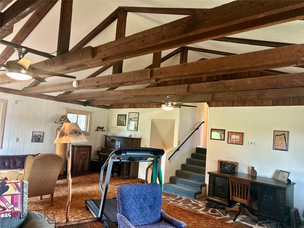 411368 Property Photo 33