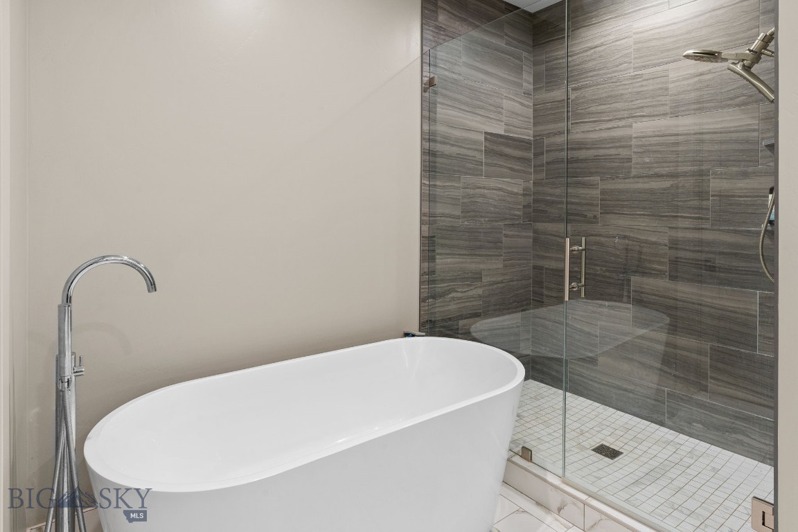 496 Black Bull D Property Photo 9