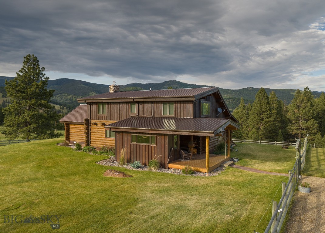 587 Cozy Lane Property Photo 15