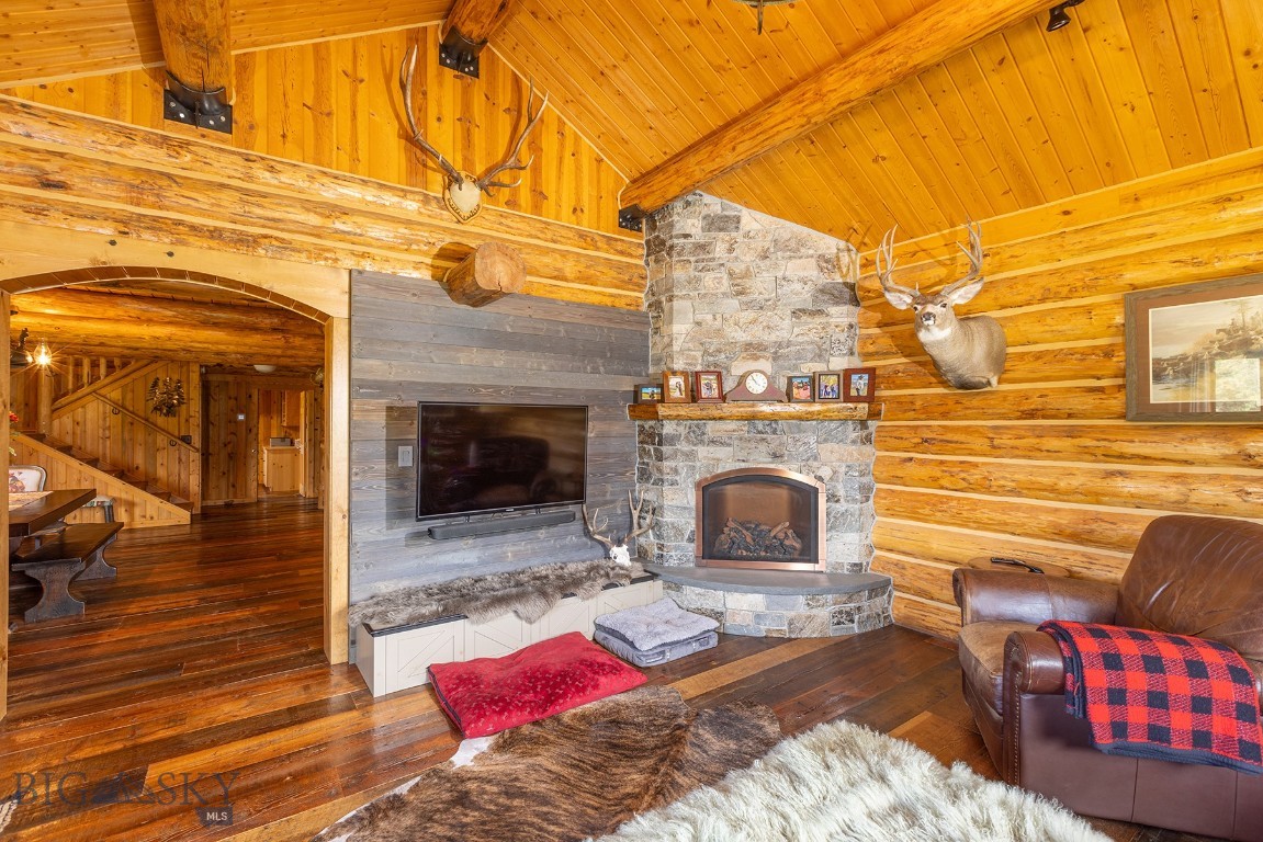 587 Cozy Lane Property Photo 25