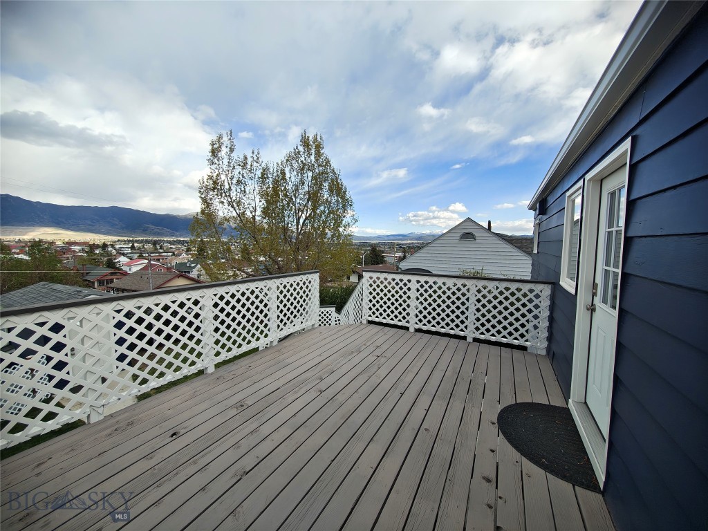 514 S Jackson Property Photo 6