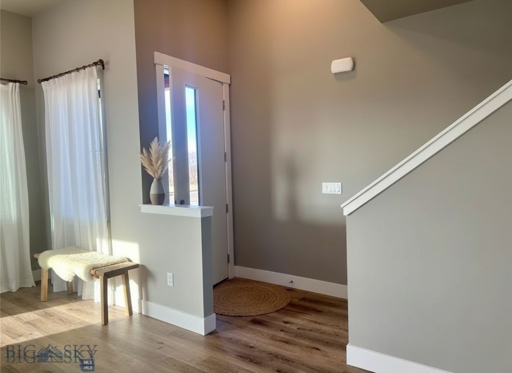 29 N Reliance Ave Property Photo 2