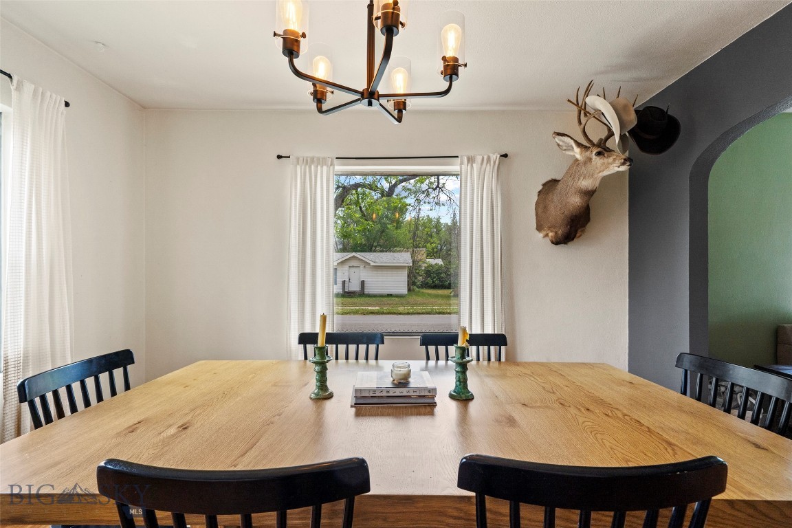 123 3rd Avenue E Property Photo 21