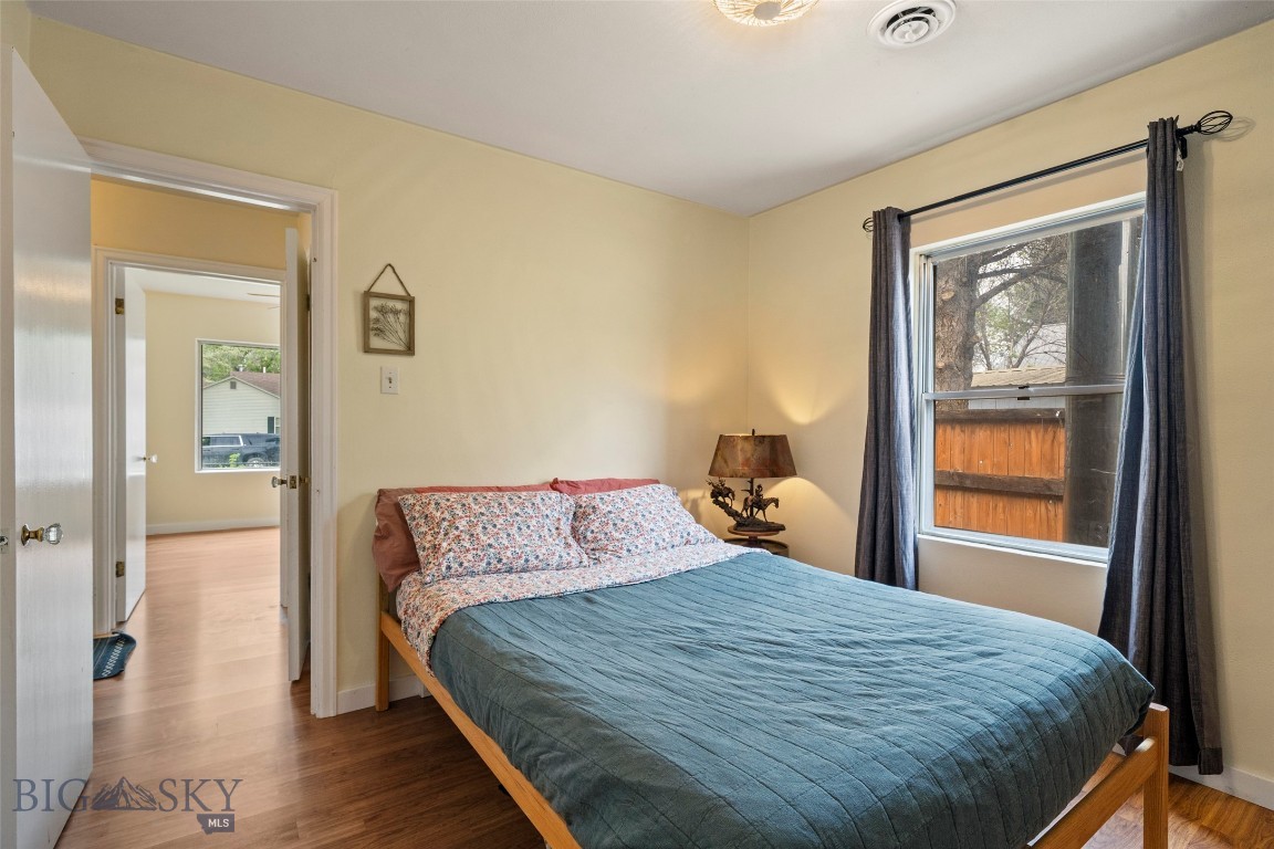 123 3rd Avenue E Property Photo 24