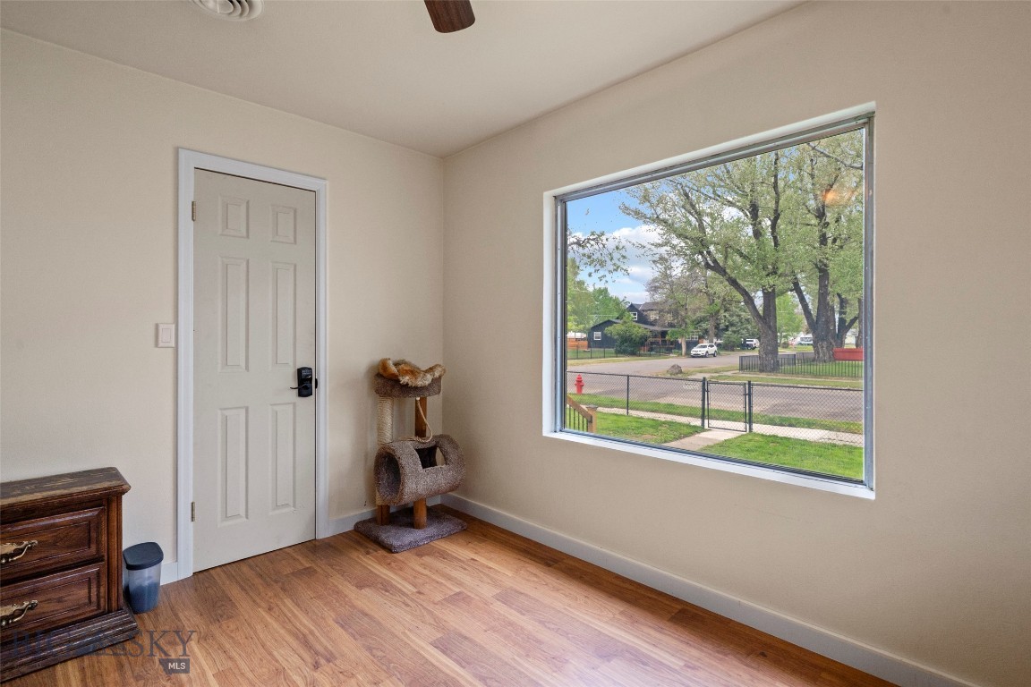 123 3rd Avenue E Property Photo 34