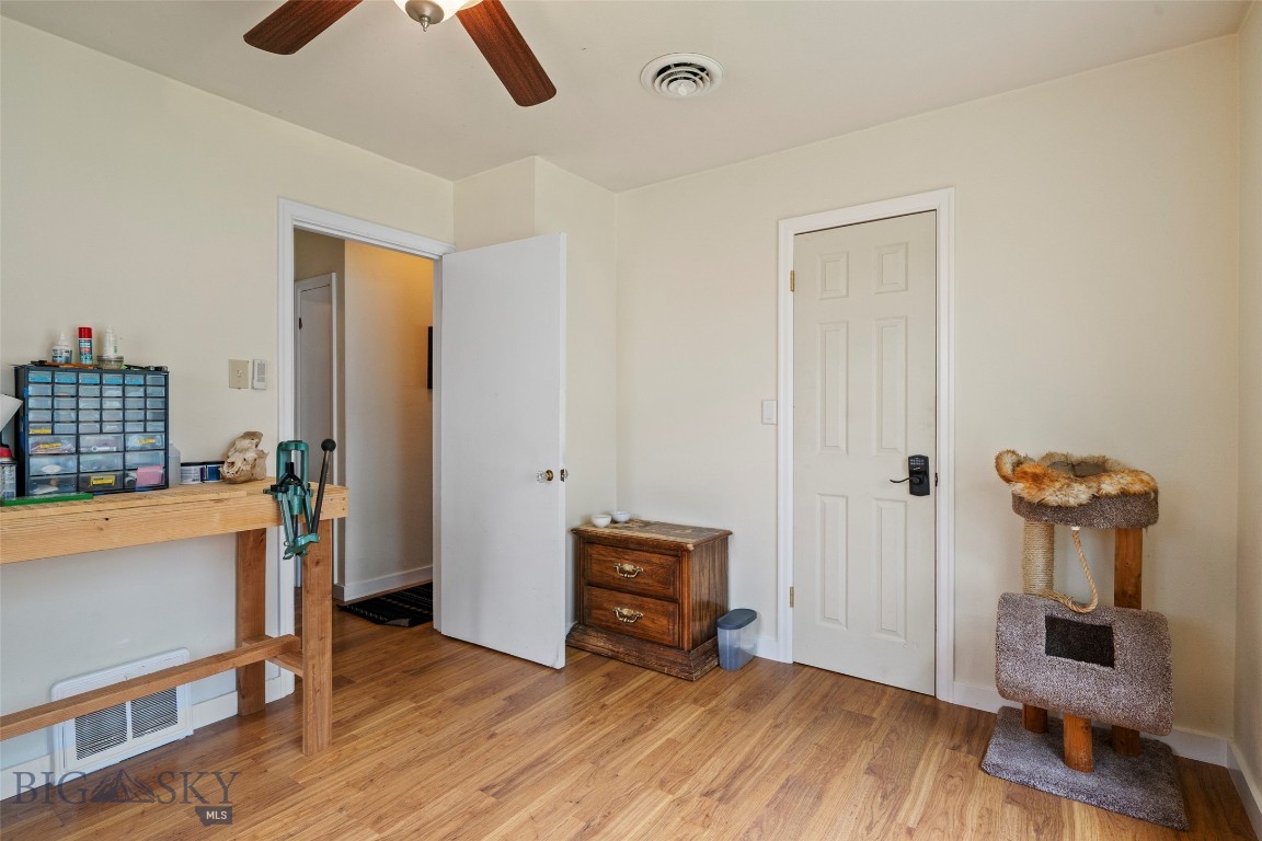 123 3rd Avenue E Property Photo 35