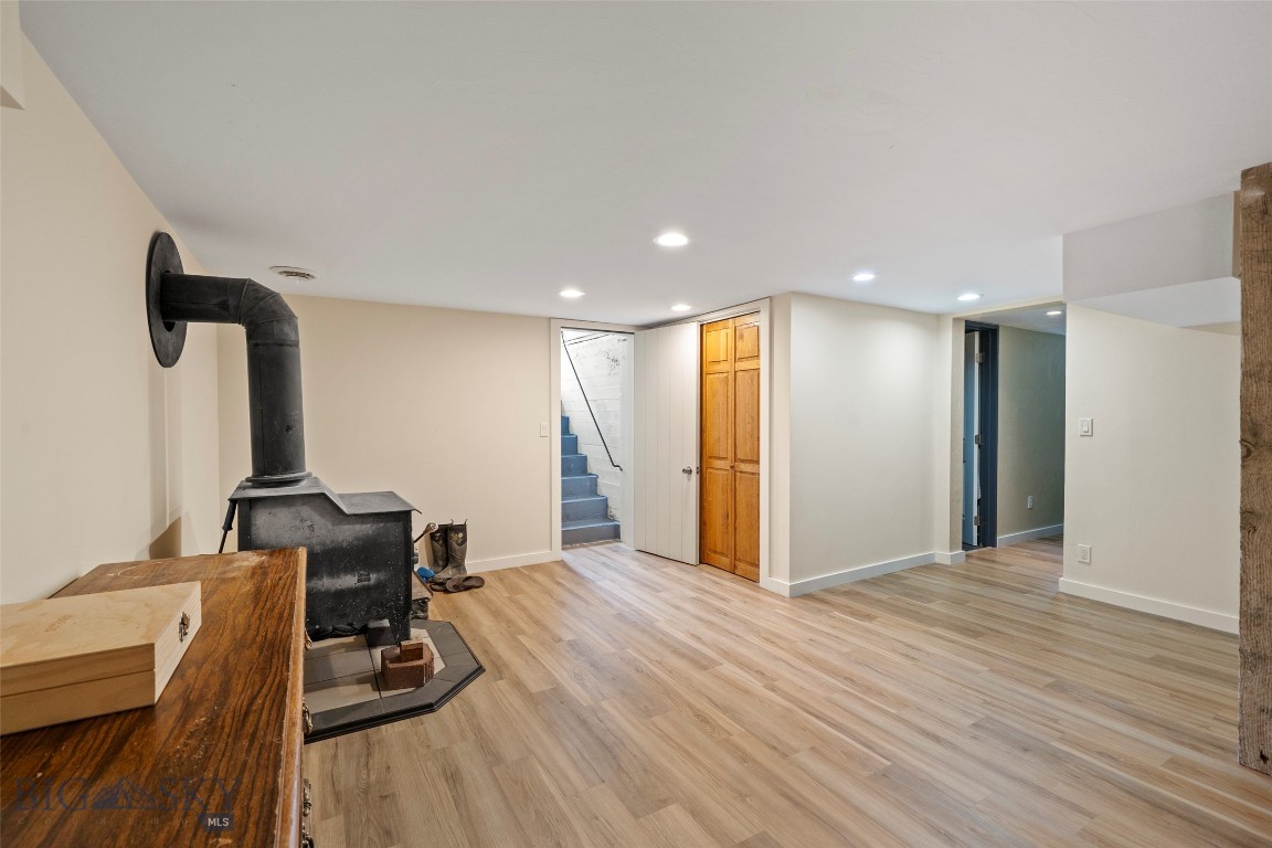123 3rd Avenue E Property Photo 38