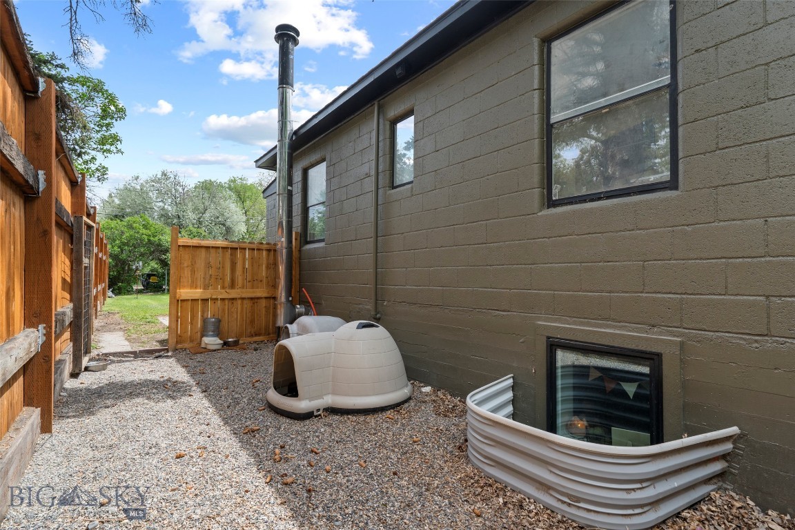 123 3rd Avenue E Property Photo 70