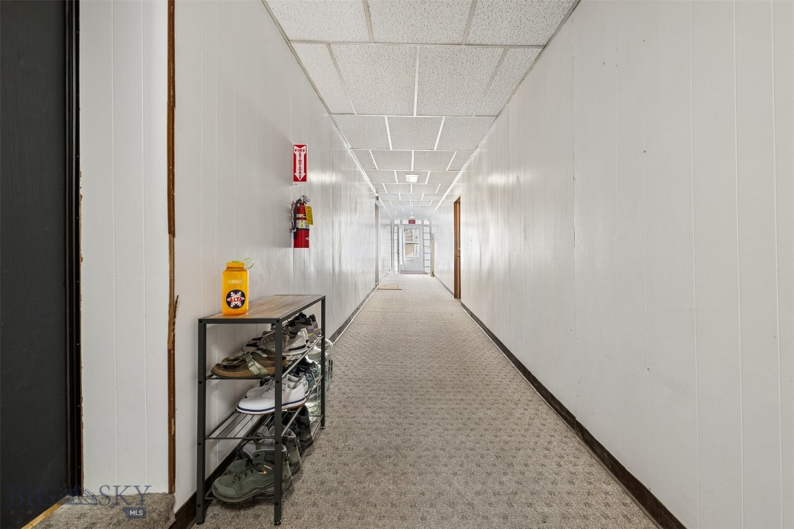 124 E Commercial Avenue Property Photo 25