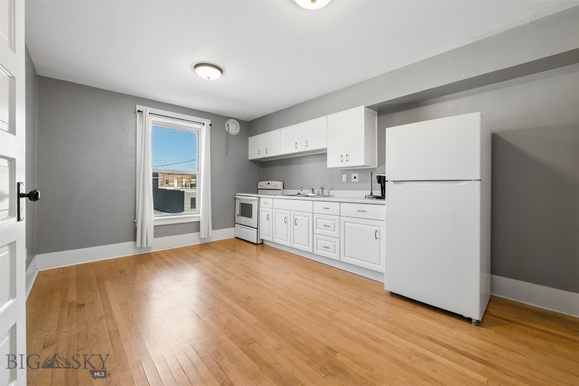 124 E Commercial Avenue Property Photo 60
