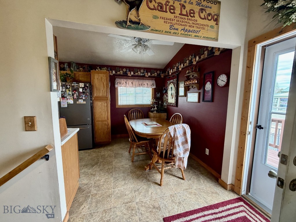 3 Sun Valley Park Property Photo 11