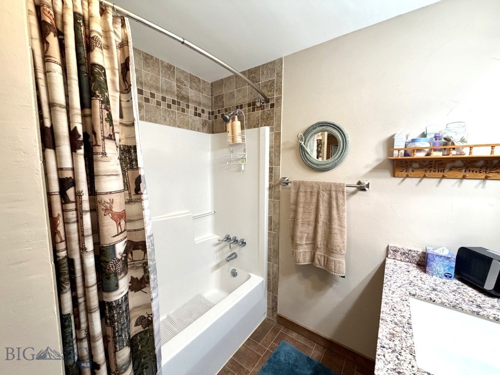 3 Sun Valley Park Property Photo 35