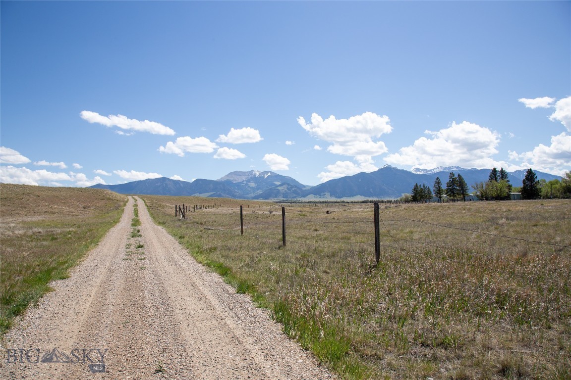 4566 Us Highway 287 N Property Photo 2