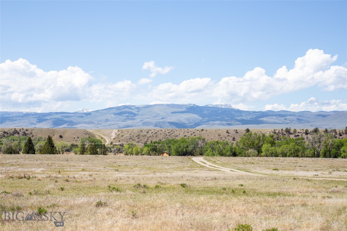 4566 Us Highway 287 N Property Photo 9