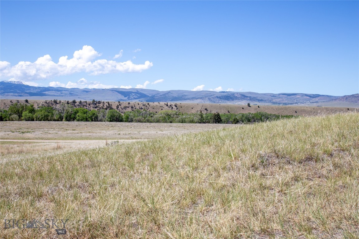 4566 Us Highway 287 N Property Photo 11