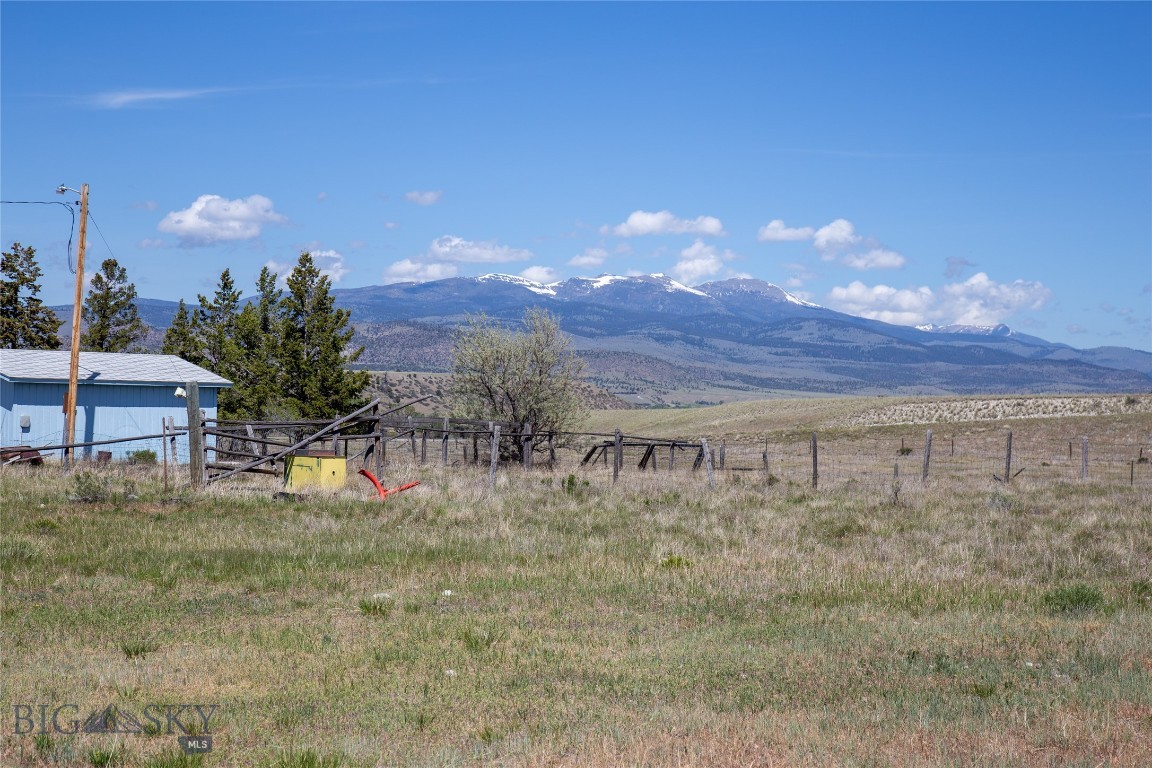 4566 Us Highway 287 N Property Photo 34