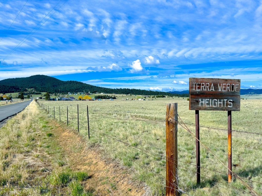 7615 Highway 2 Property Photo 3
