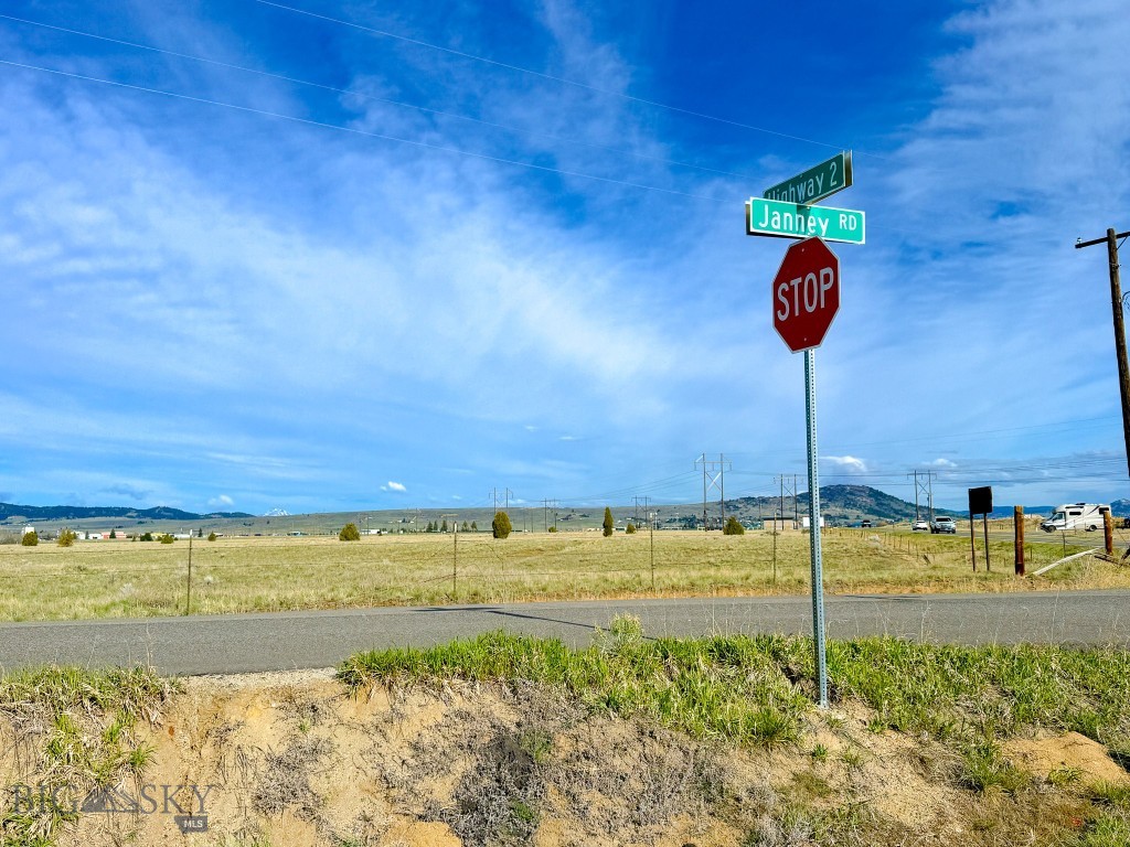 7615 Highway 2 Property Photo 5