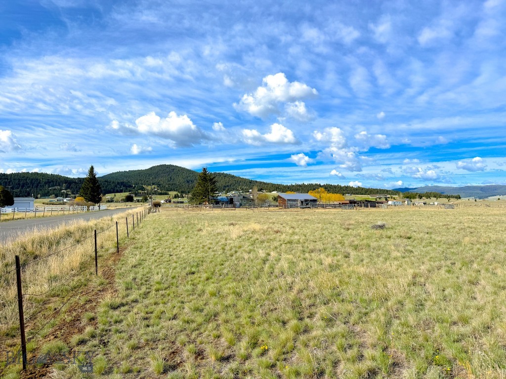 7615 Highway 2 Property Photo 31