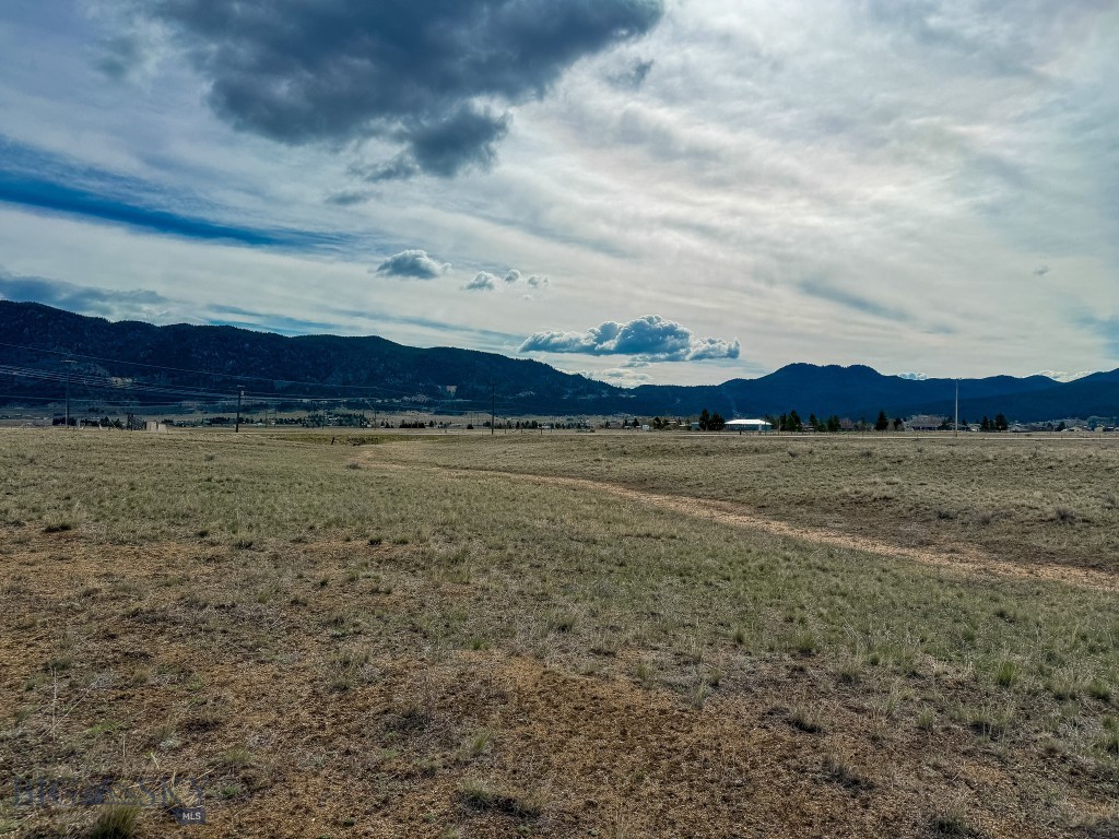 7615 Highway 2 Property Photo 47
