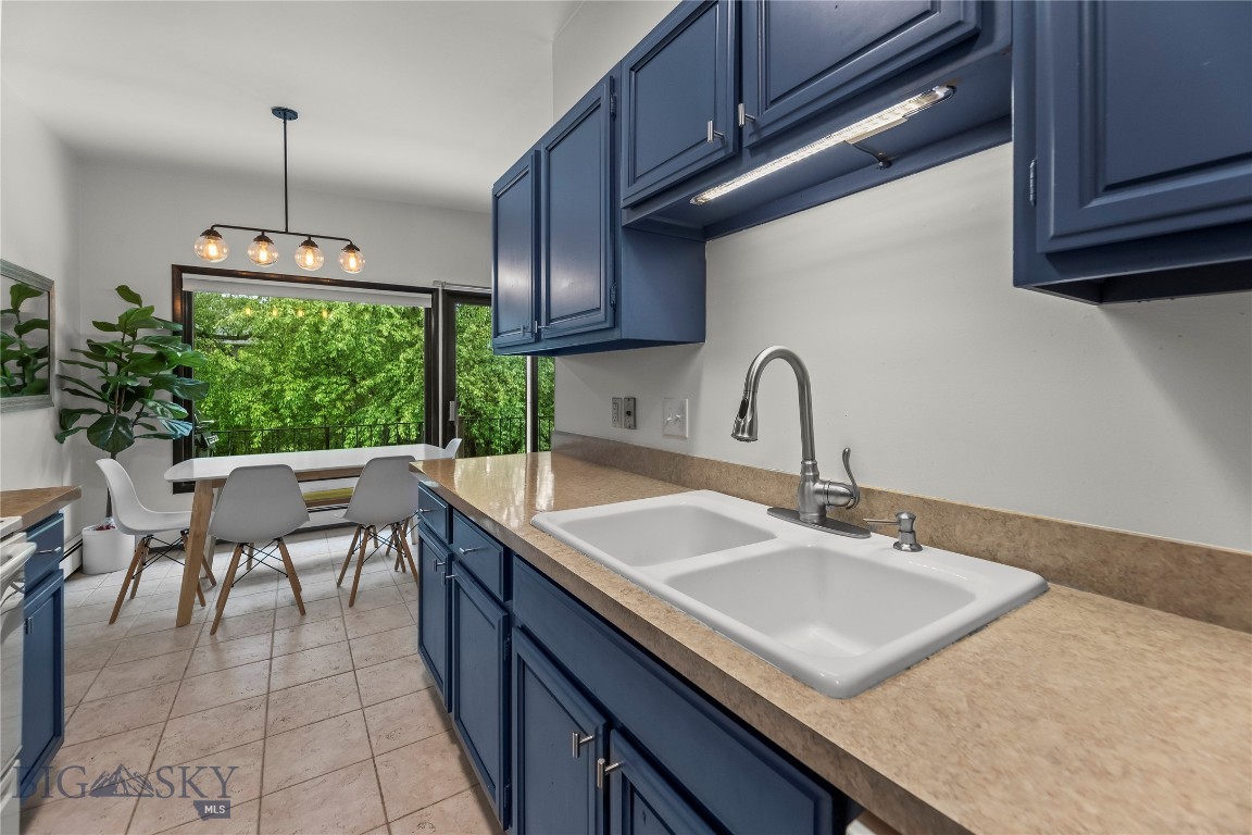 704 S 16th Property Photo 16