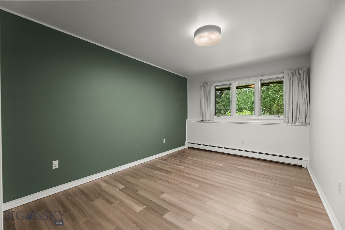 704 S 16th Property Photo 23