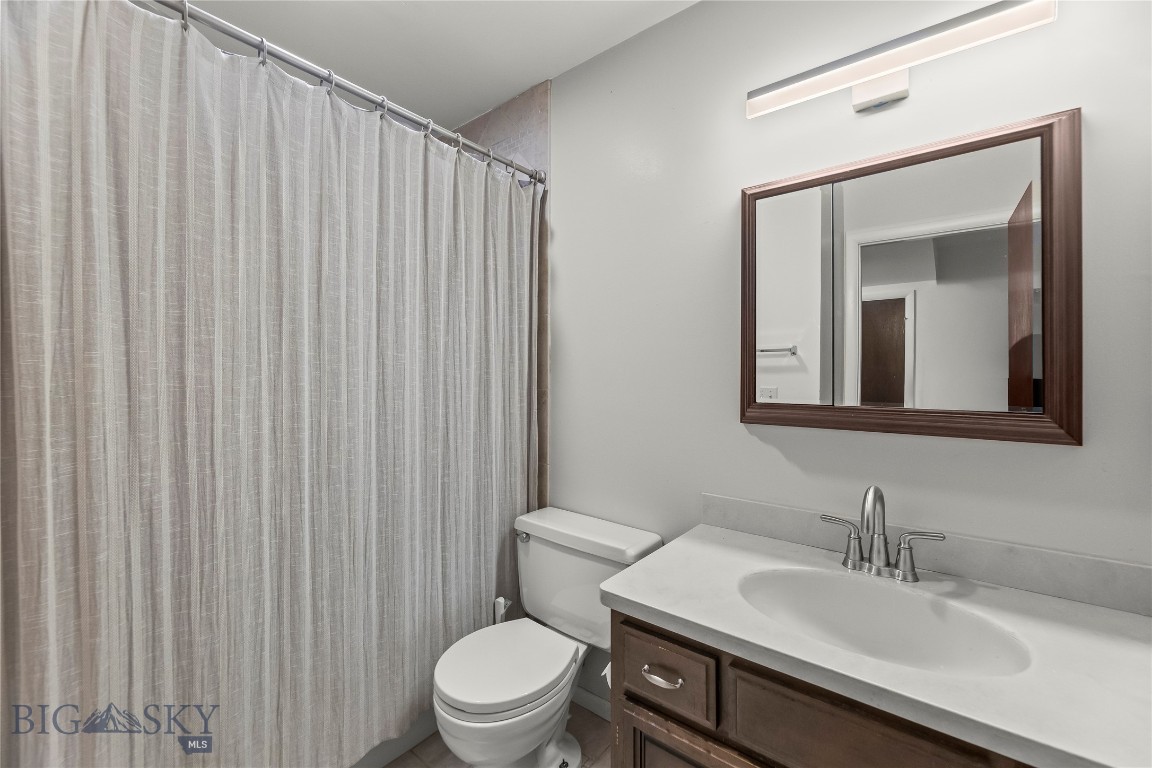 704 S 16th Property Photo 27