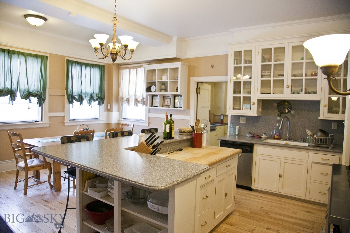 105 N Excelsior Avenue Property Photo 18
