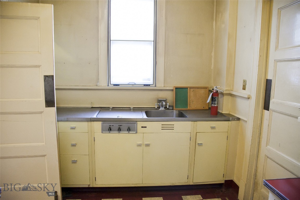 105 N Excelsior Avenue Property Photo 56