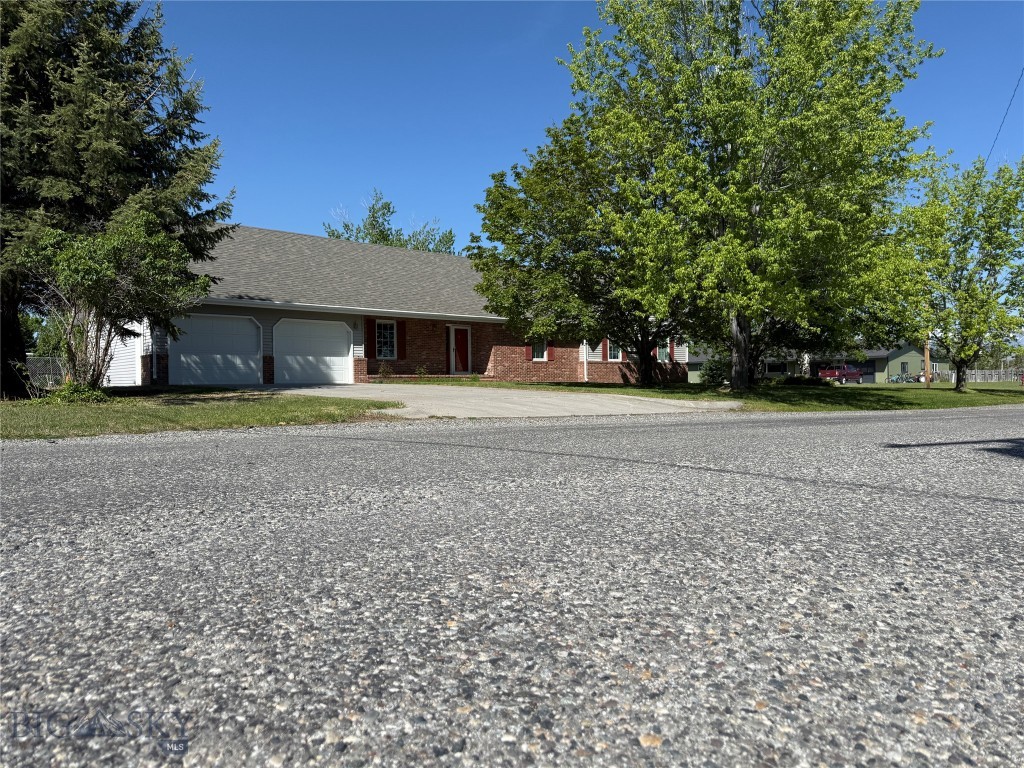 702 Boulder Street Property Photo 1