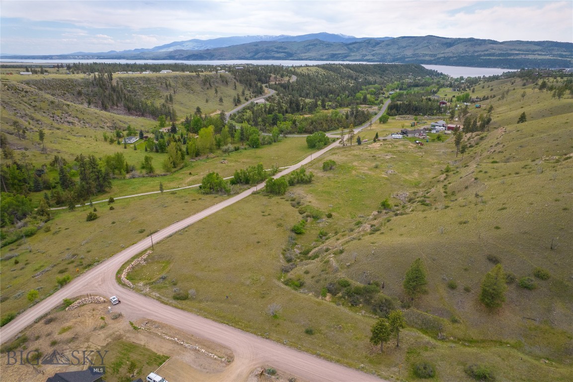 8585 Eagle View Road Property Photo 4