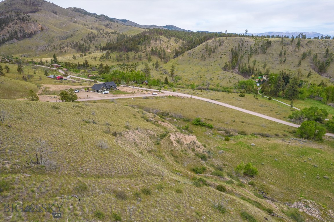 8585 Eagle View Road Property Photo 5