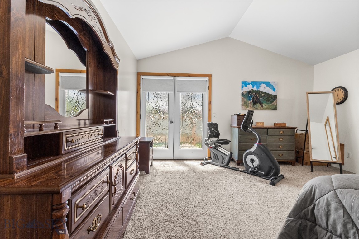 531 W River Rock Road Property Photo 16
