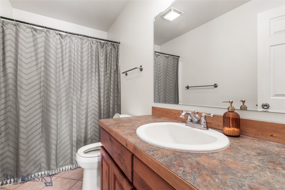 531 W River Rock Road Property Photo 20