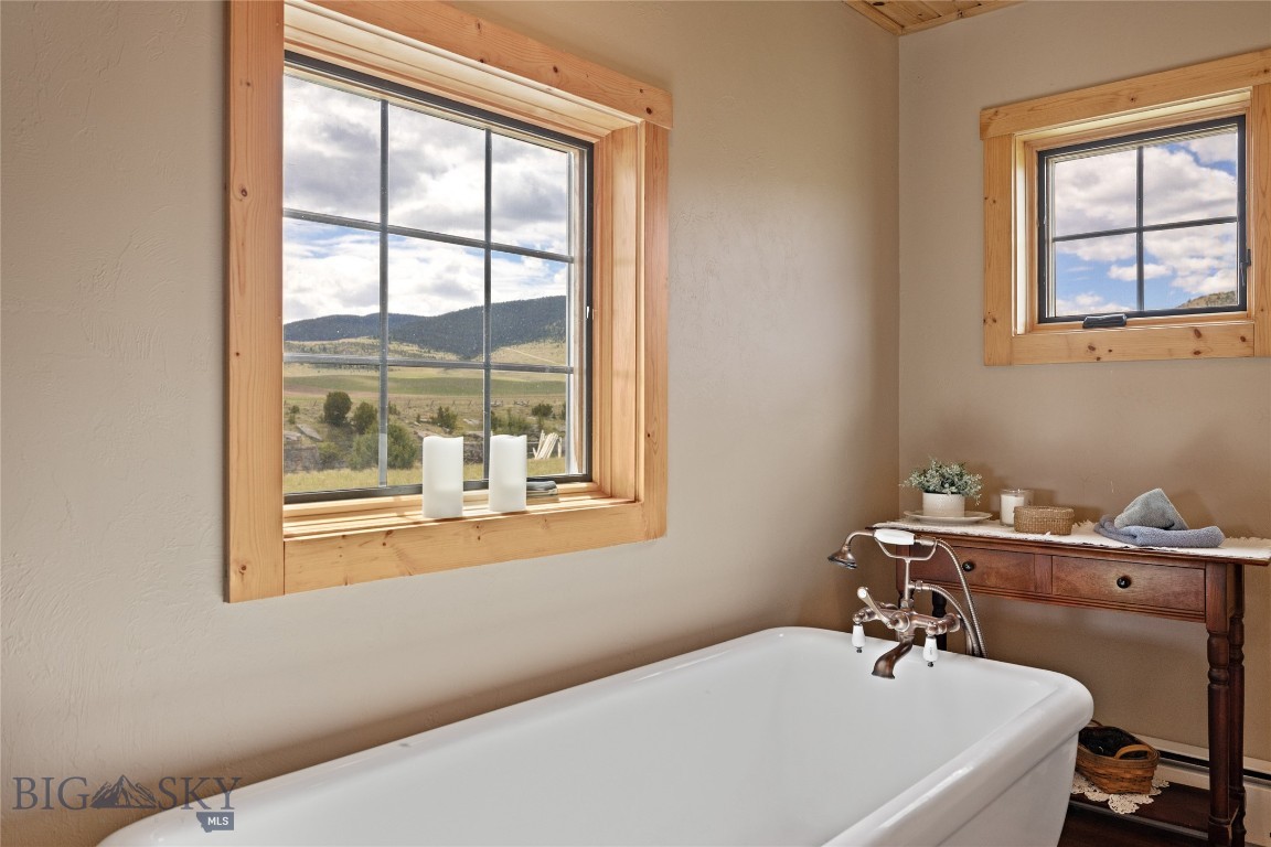 267 Hayfield Loop Trail Property Photo 10