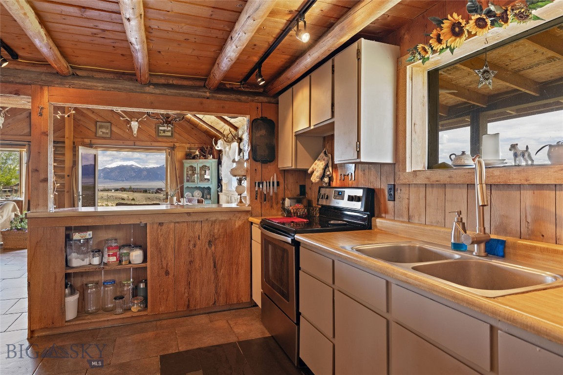 267 Hayfield Loop Trail Property Photo 18