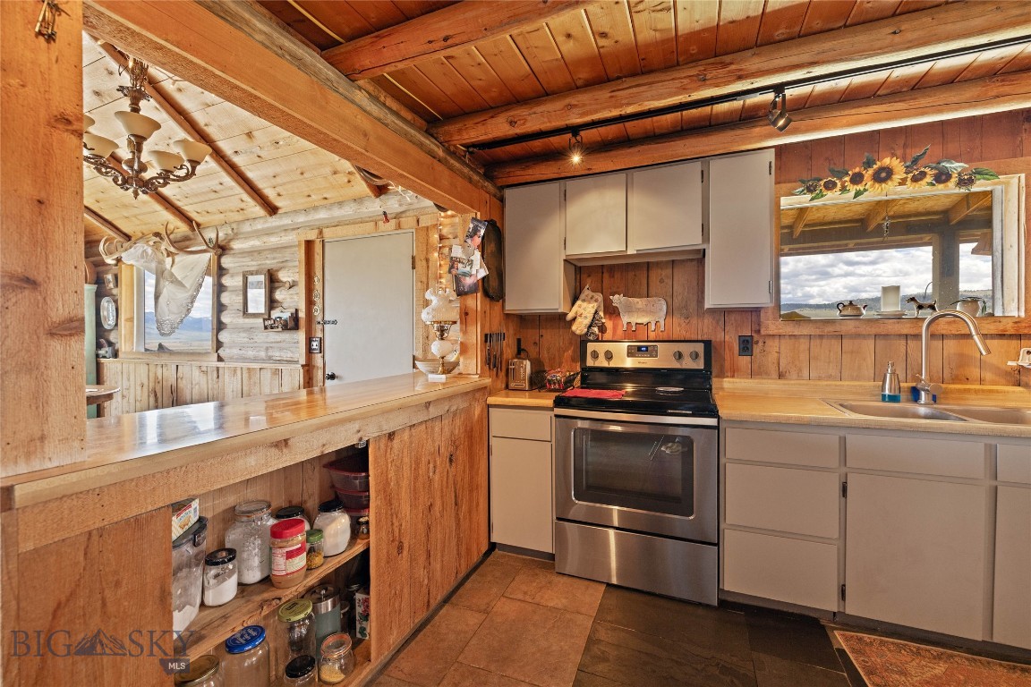 267 Hayfield Loop Trail Property Photo 19