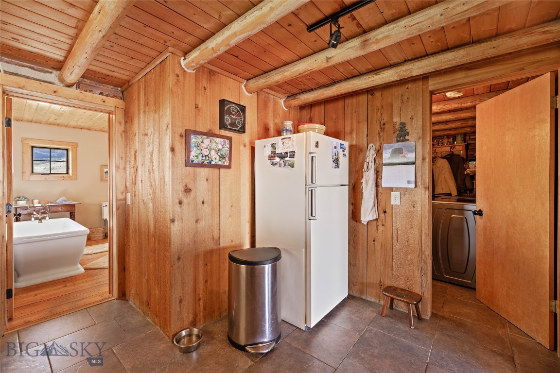 267 Hayfield Loop Trail Property Photo 20
