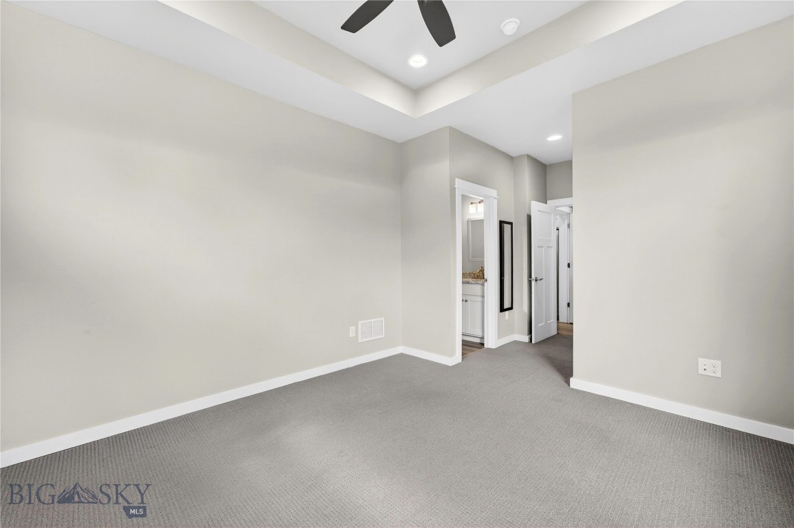 4832 Golden Gate B Property Photo 14