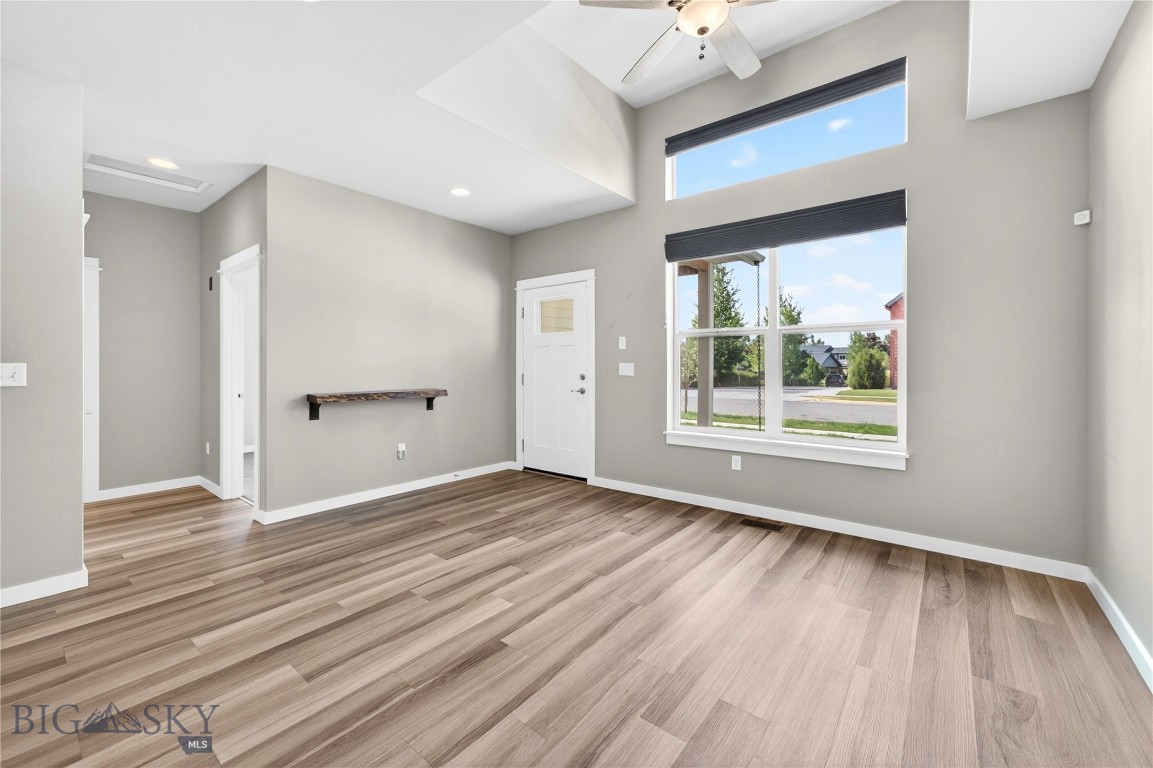 4832 Golden Gate B Property Photo 21