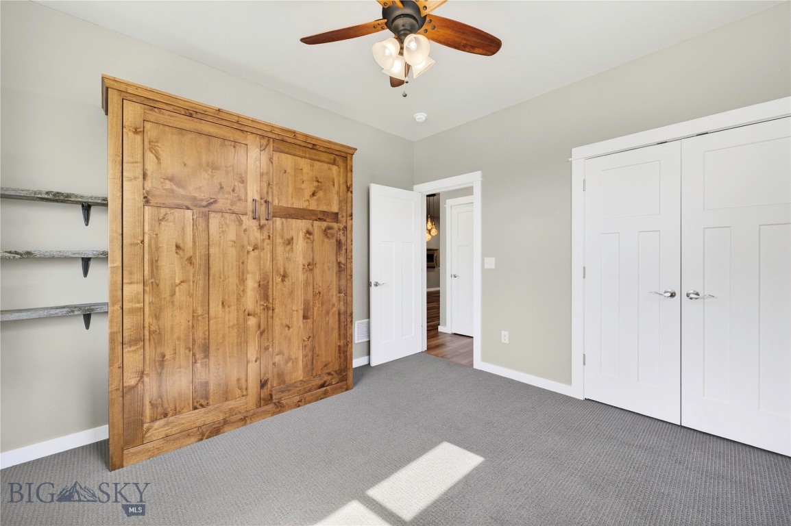 4832 Golden Gate B Property Photo 22