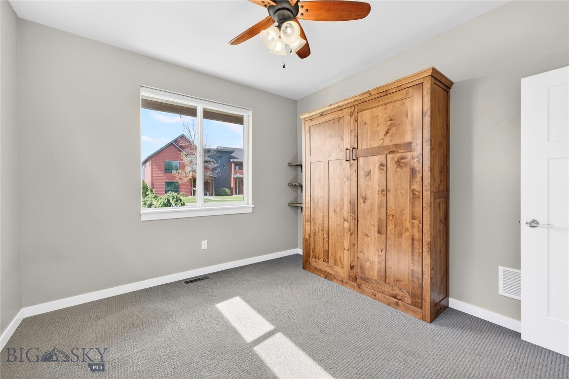4832 Golden Gate B Property Photo 23