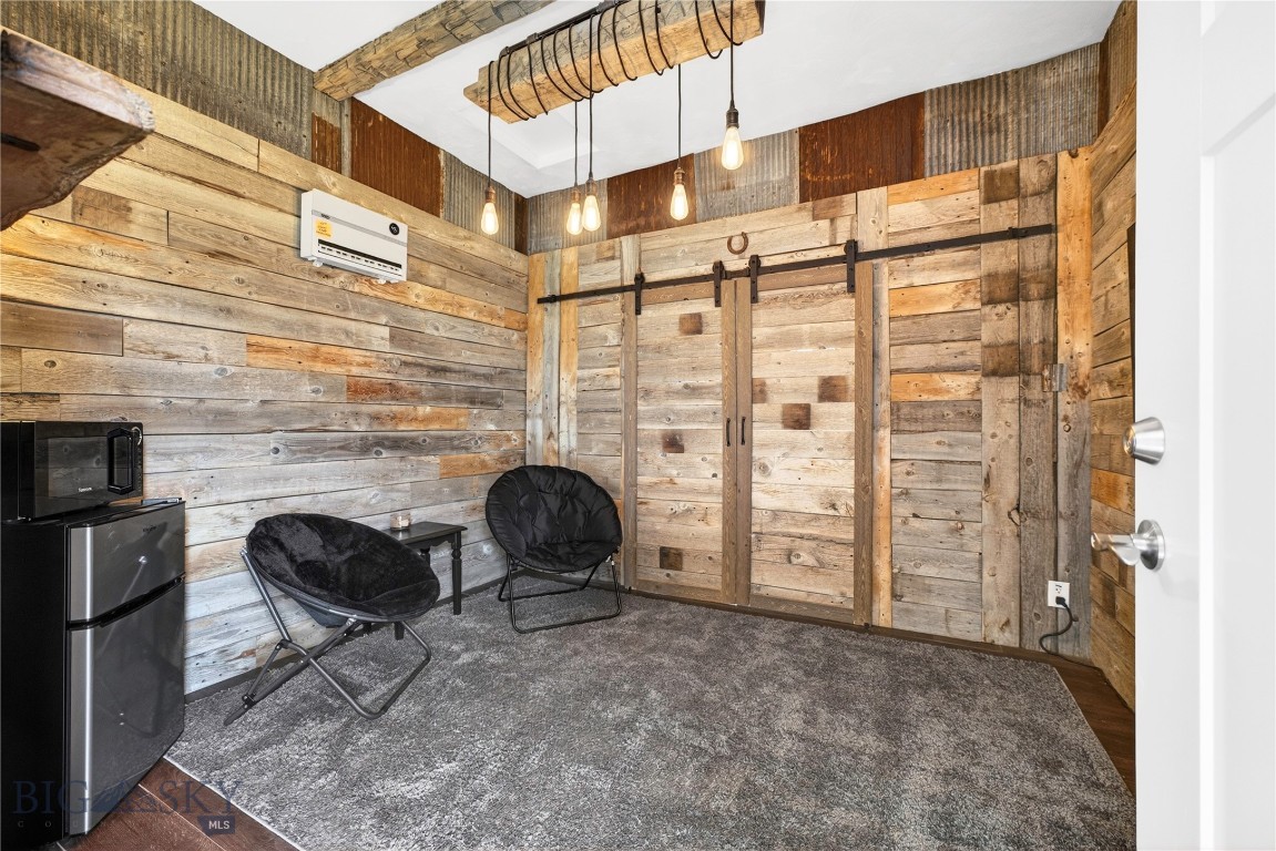4832 Golden Gate B Property Photo 37