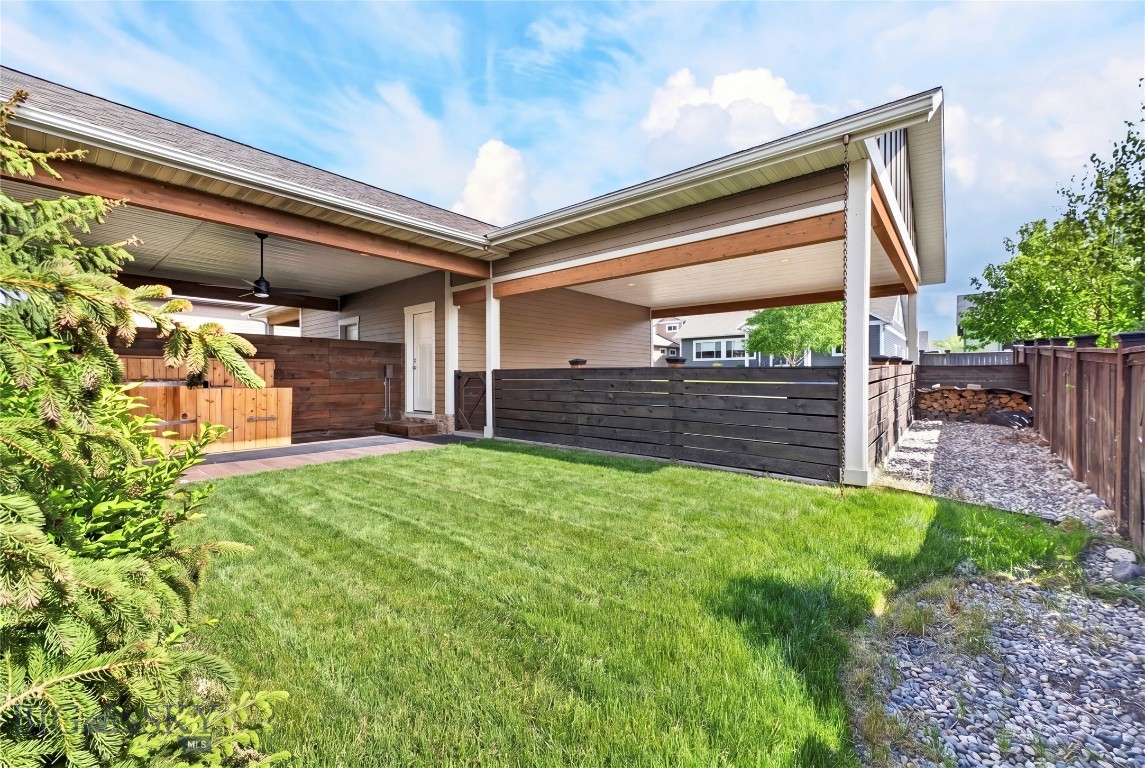 4832 Golden Gate B Property Photo 43