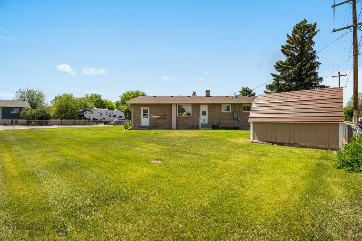 102 Legget Avenue Property Photo 9