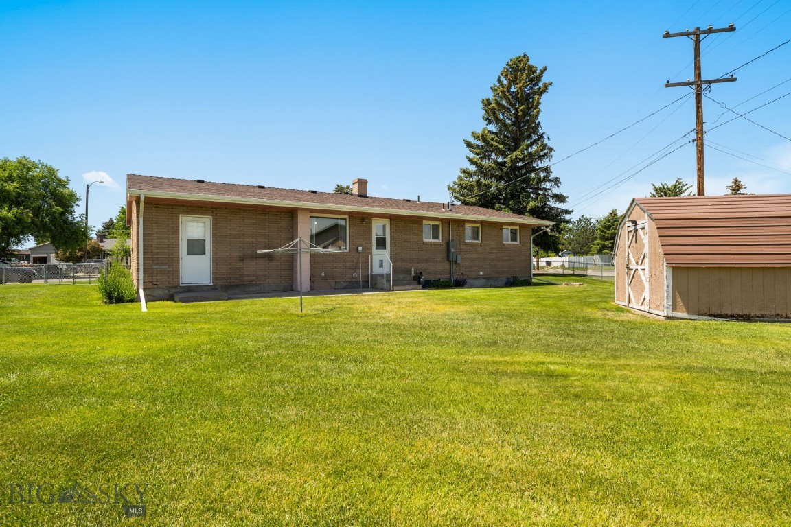 102 Legget Avenue Property Photo 10