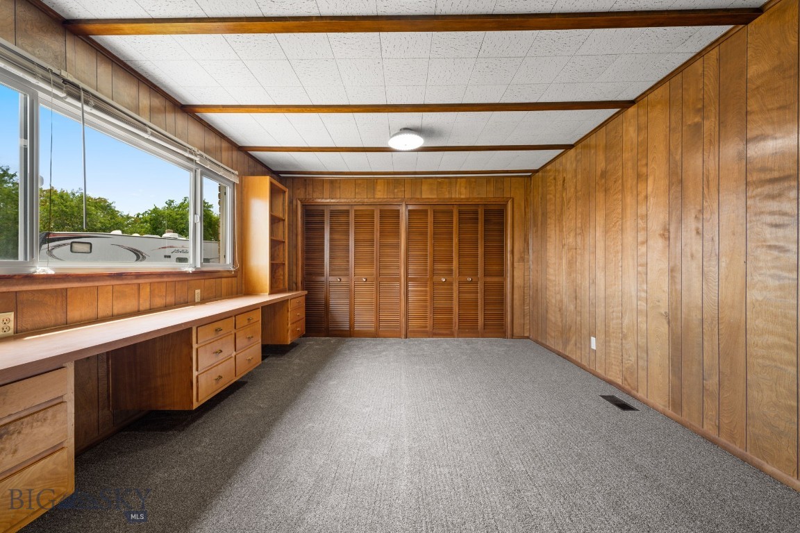 102 Legget Avenue Property Photo 41
